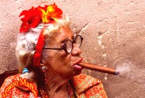 Havana Smoking Old Lady 