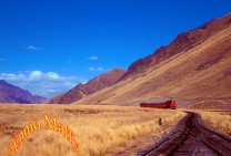 Peru Andes La Raya Railway