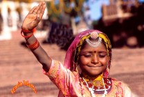 India Rajasthani Street Lovely Little Dancer